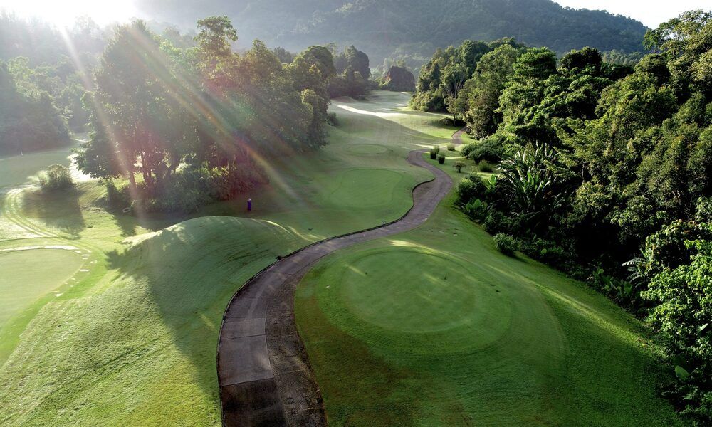Red Mountain Golf 紅山球場